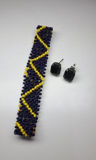 Kenyan Beaded Bracelet Band with free black stone stud earrings