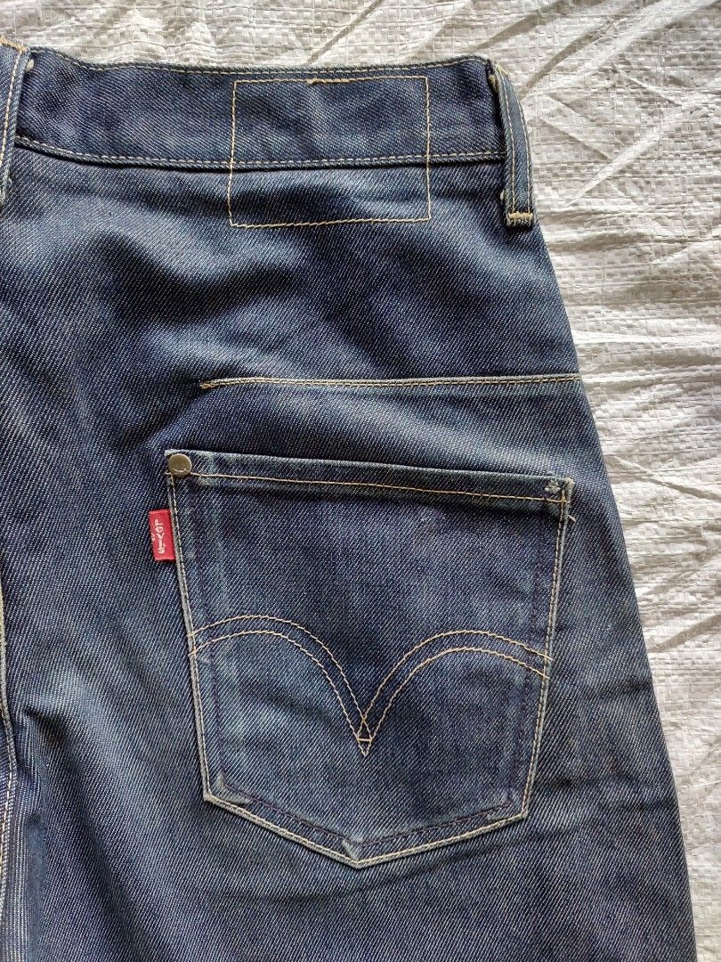 Levis cena store