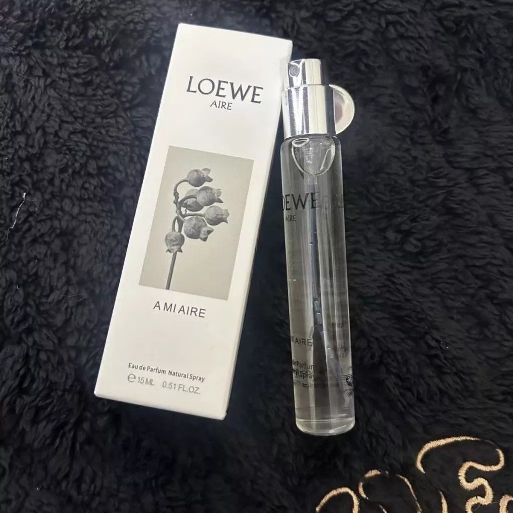 LOEWE》 15ml 小樣香水/001 Man/001 Woman/A mi Aire 怡然天光/Sutileza 奇蹟天光, 美妝保養,  香體噴霧在旋轉拍賣
