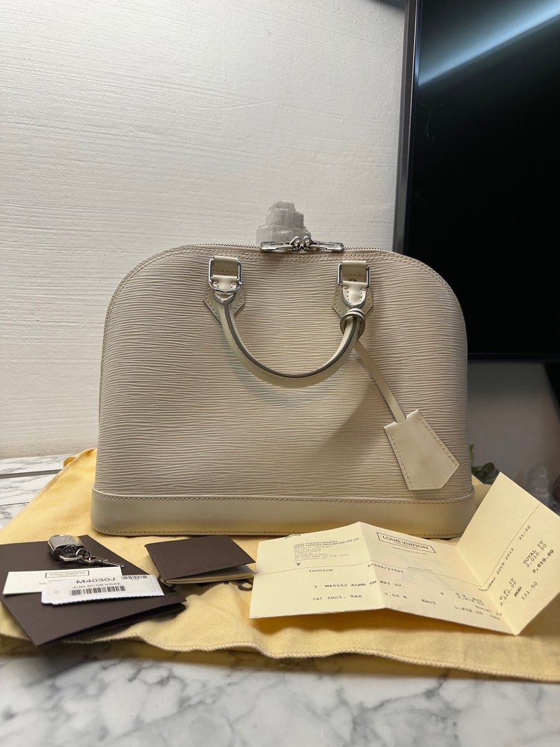 Louis Vuitton NeoNoe epi leather review by Chi 