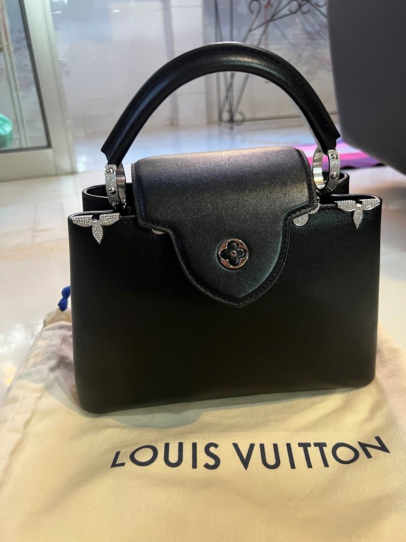 Almost Brand New Louis Vuitton Capucines Bb Shoulder Bag Leather Gold HARDWARE. Super Luxurious, Comes with dustbag, Removable Strap and Box.