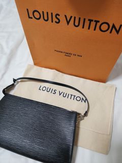 Q on luxury packaging (Louis Vuitton, etc.) : r/poshmark