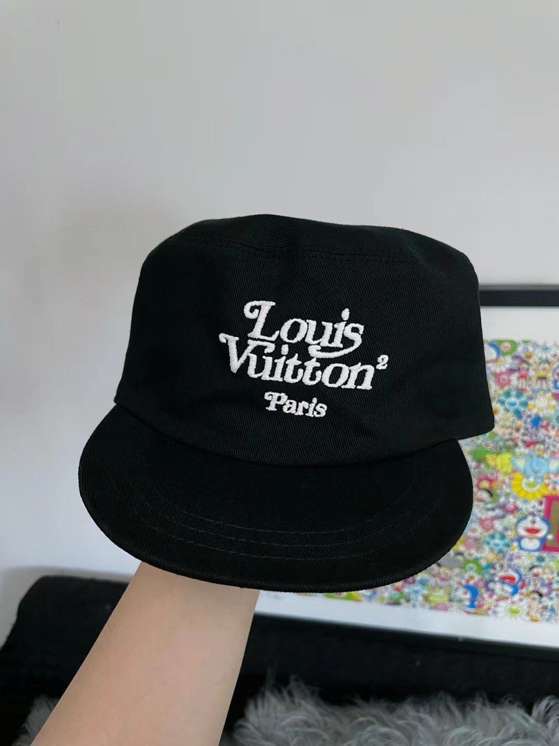 Louis Vuitton lv帽子, 名牌精品, 精品配件在旋轉拍賣