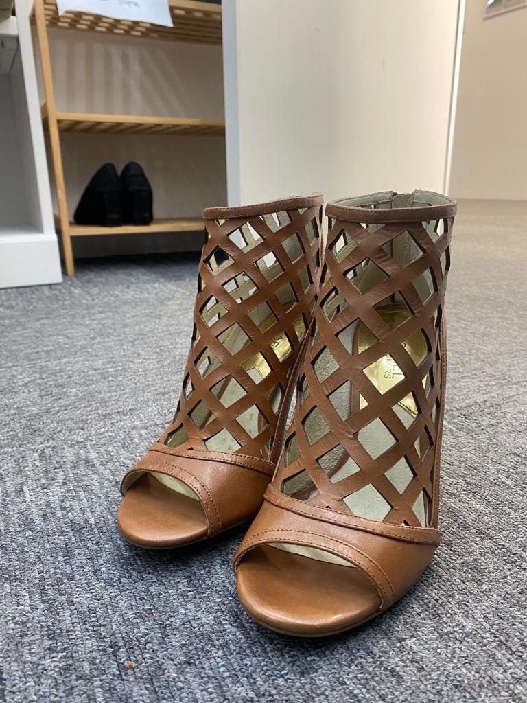 Michael kors yvonne shop open toe bootie