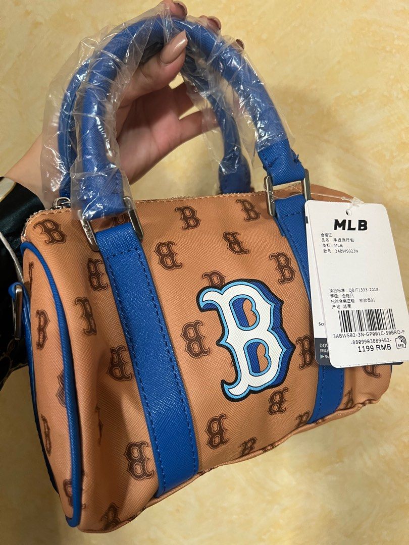 Mlb CAM TOTE Bag With Inner Wallet + Hat