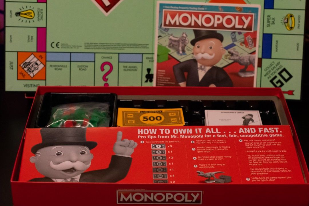 Monopoly Classic Board Game, Hobbies & Toys, Toys & Games on Carousell