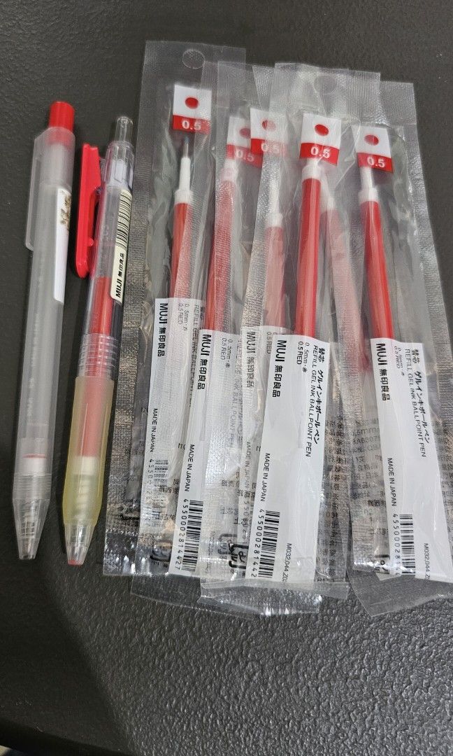 Muji pens 0.5mm, Hobbies & Toys, Stationary & Craft, Craft Supplies & Tools  on Carousell