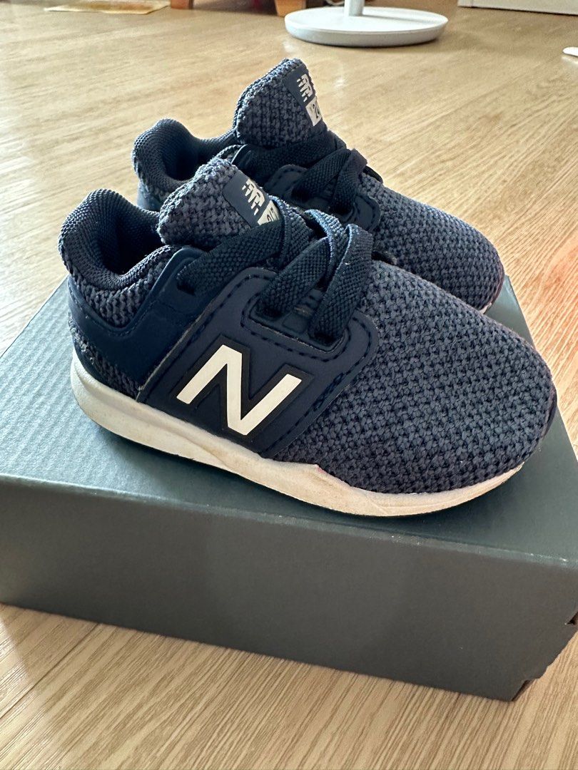New balance boys size 1 clearance