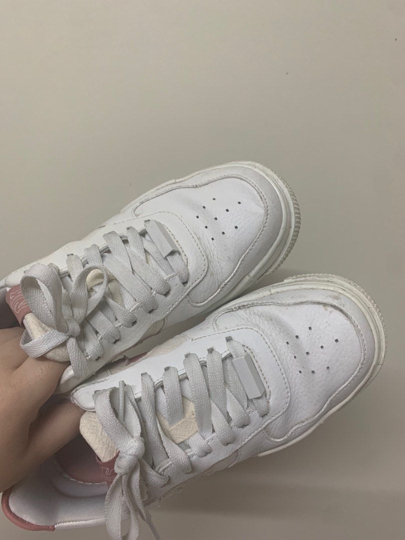 Nike Air Force Pixel 解構鞋玫瑰粉, 她的時尚, 鞋類, 運動鞋、球鞋在旋轉拍賣