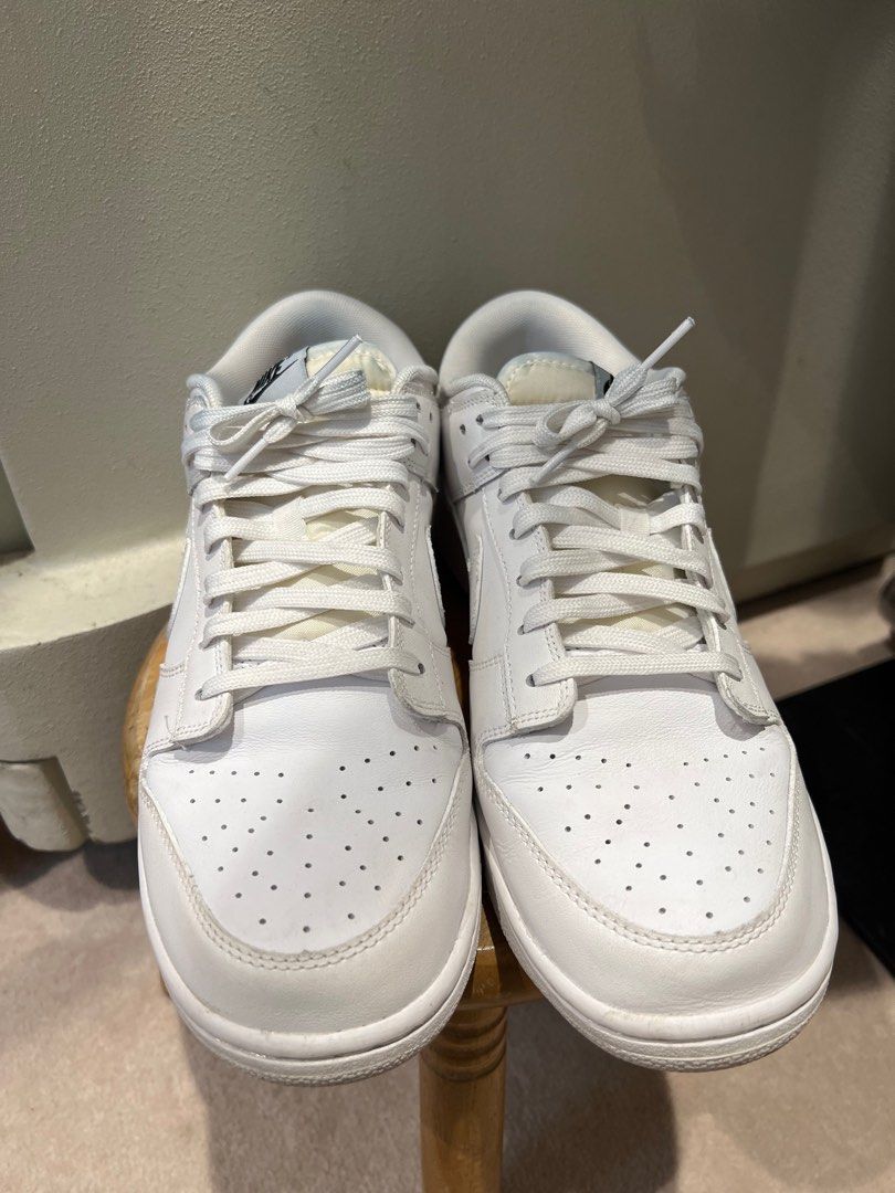 mens black and white dunks