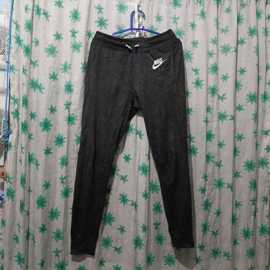 Nike jogger 27-29*36 Small on tag, Women's Fashion, Activewear on Carousell