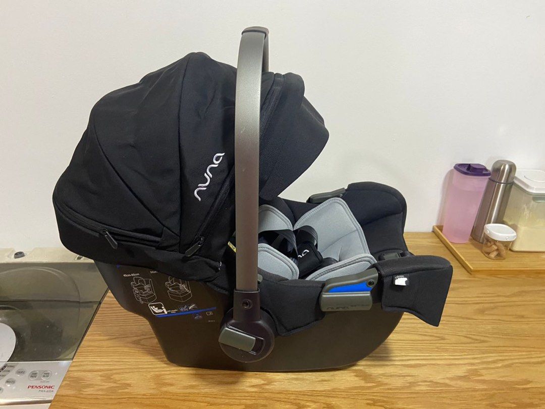 Nuna Pipa Icon Carseat Caviar