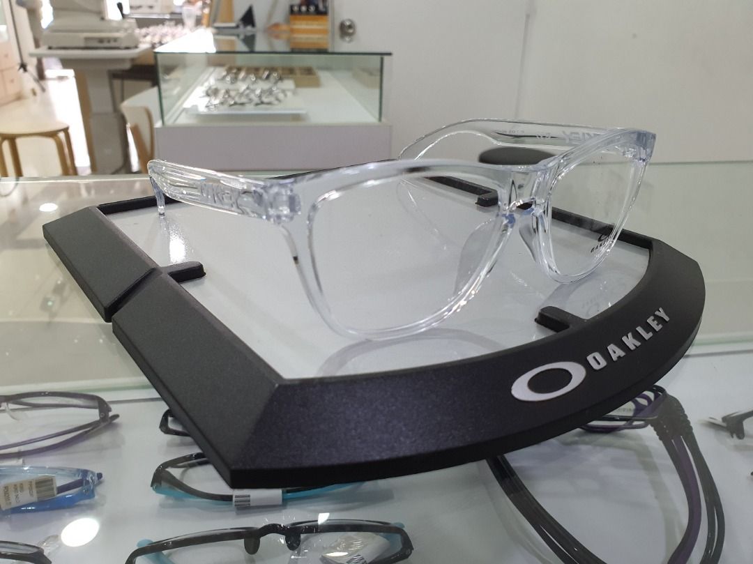 ORIGINAL Oakley Frogskin RX OX8137A Polished Clear Men s Fashion