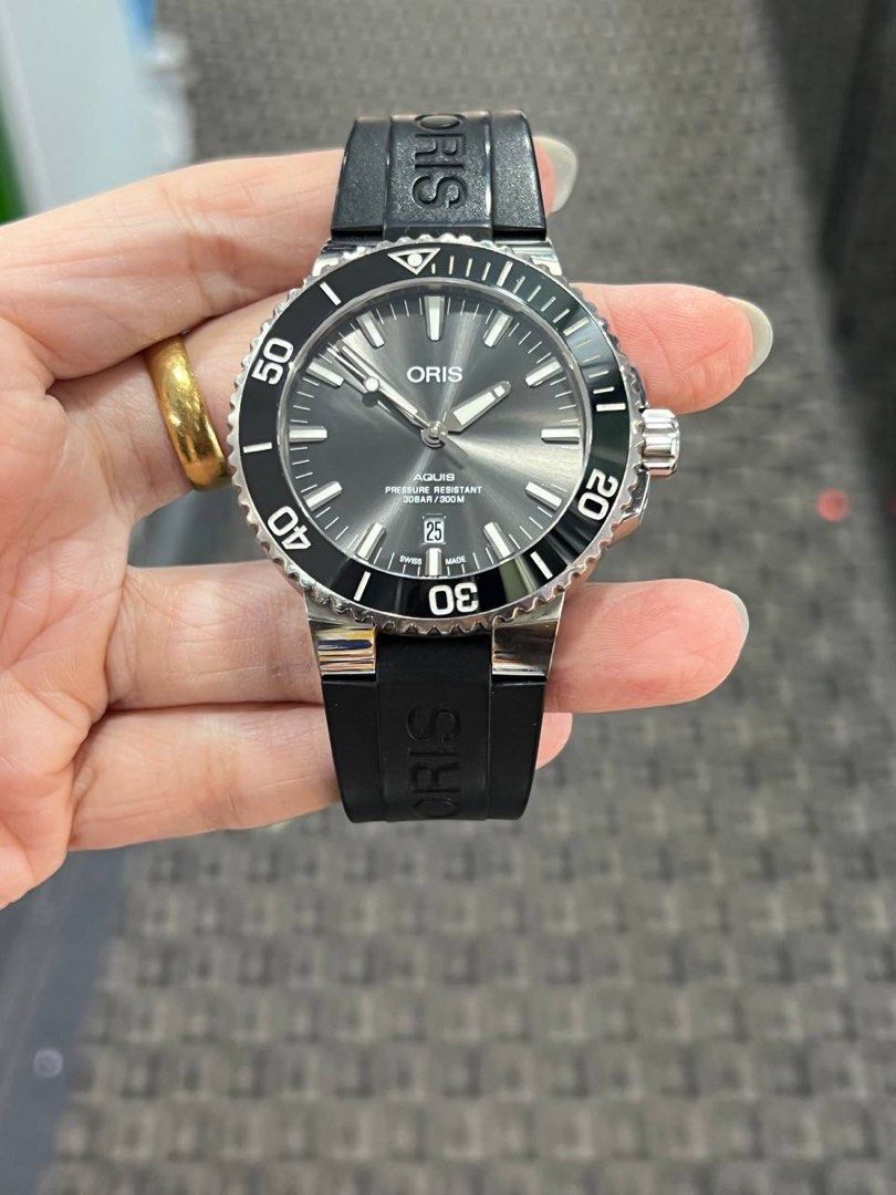 Oris store titanium aquis
