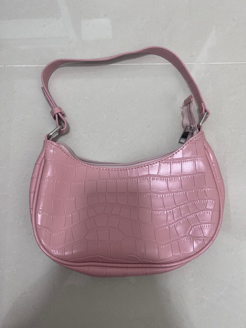 Baguette oriented bag pastel