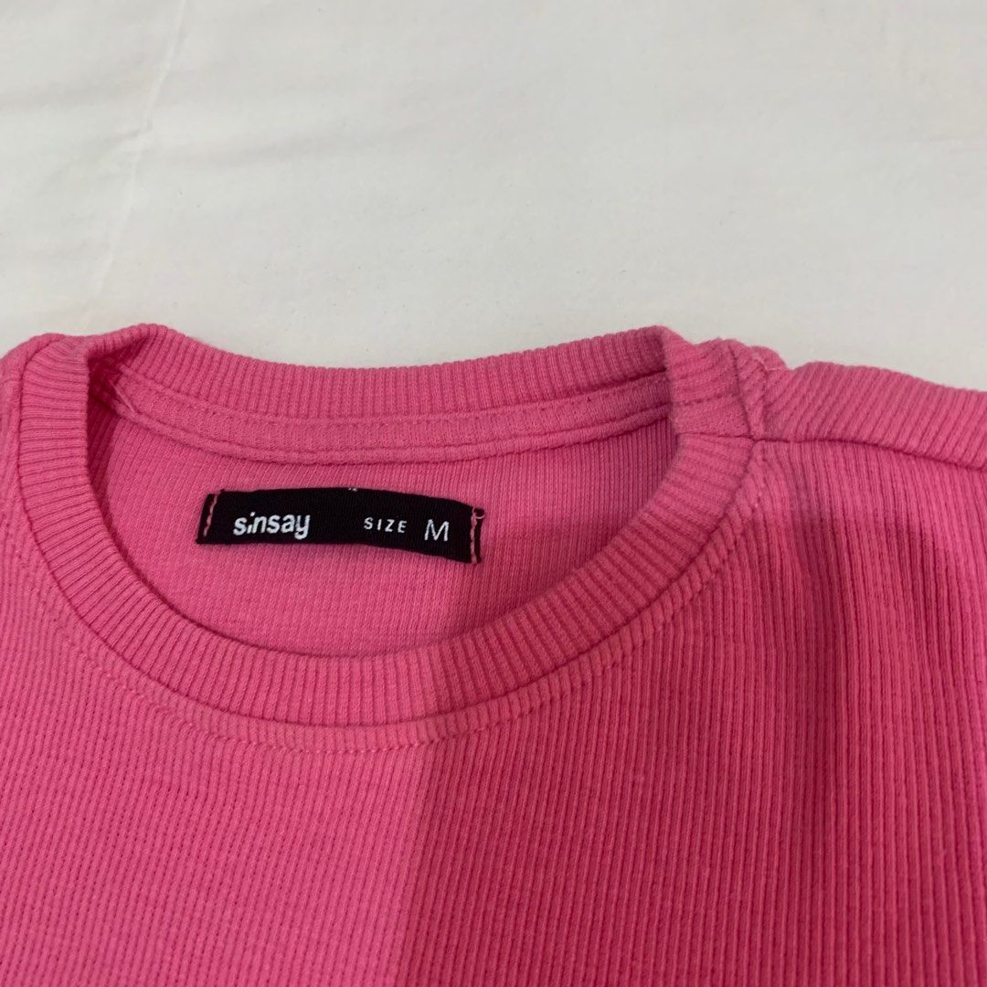 Pink Croptop/ Croptop (Category: Blouses) located in Laoag. Submitted by helpmedeclutter001 (Listing ID 1242575544, Image 3). Description: Used once, bought it online Like vv croptop siya Medium on tag Mop: gcash/bdo/cod Mod: shopee check out.