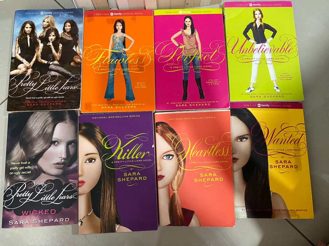 Pretty Little Liars Series (V18), Hobbies & Toys, Books & Magazines