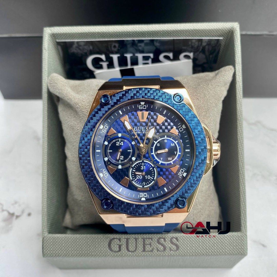 Guess legacy w1049g2 top