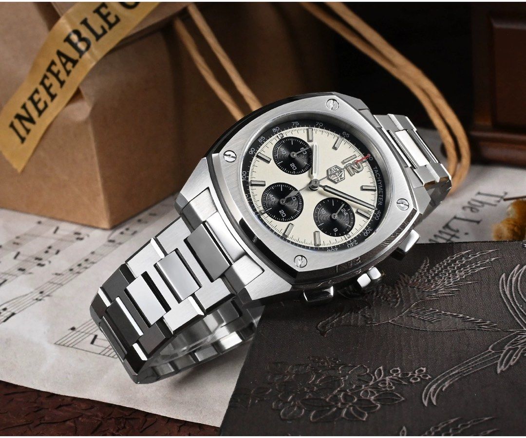 Quartz panda sales chronograph