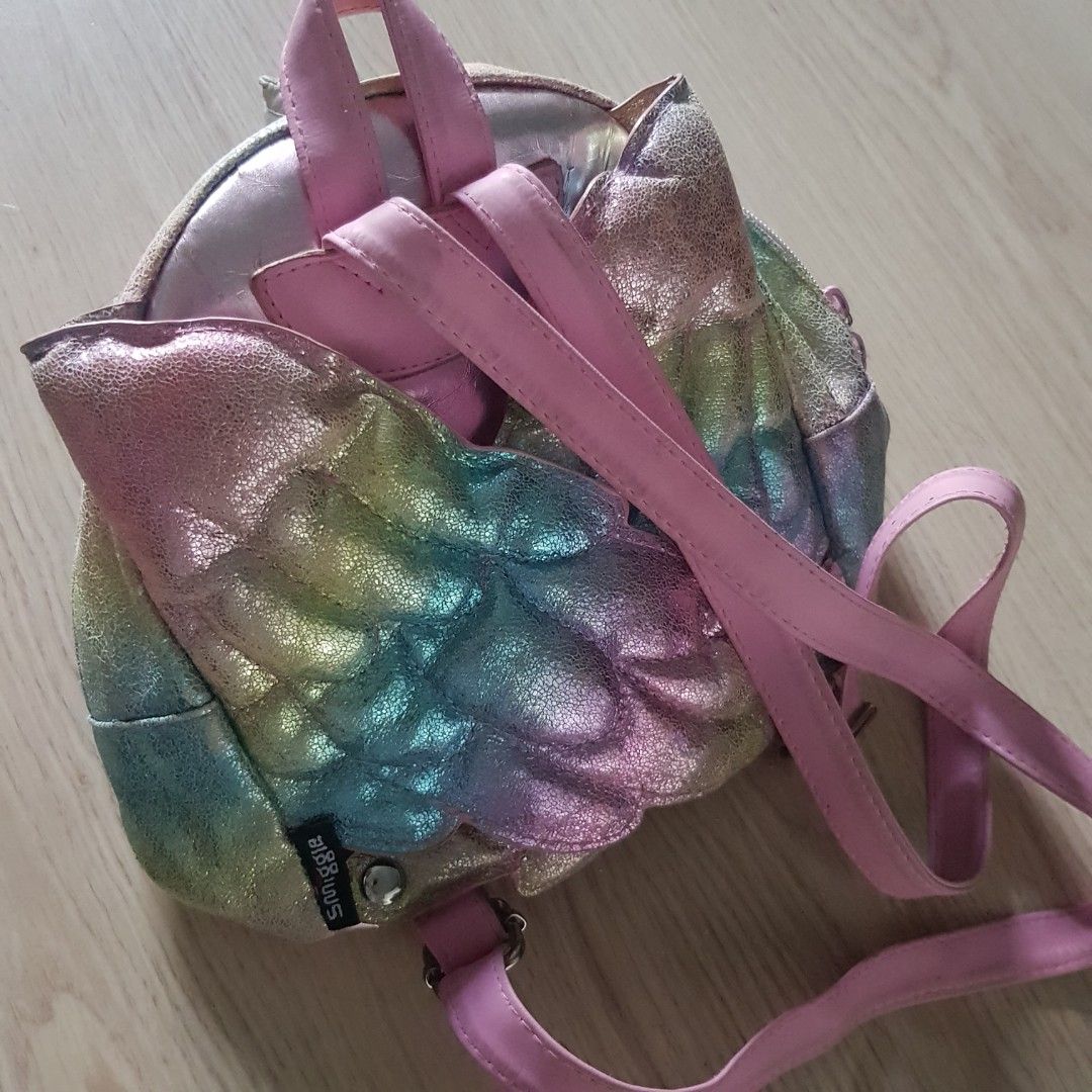 Smiggle wings backpack top