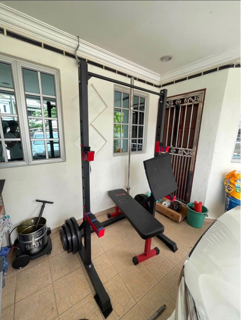 Squat rack (Deadlift, Bench press, Overhead press, Weights, Gym