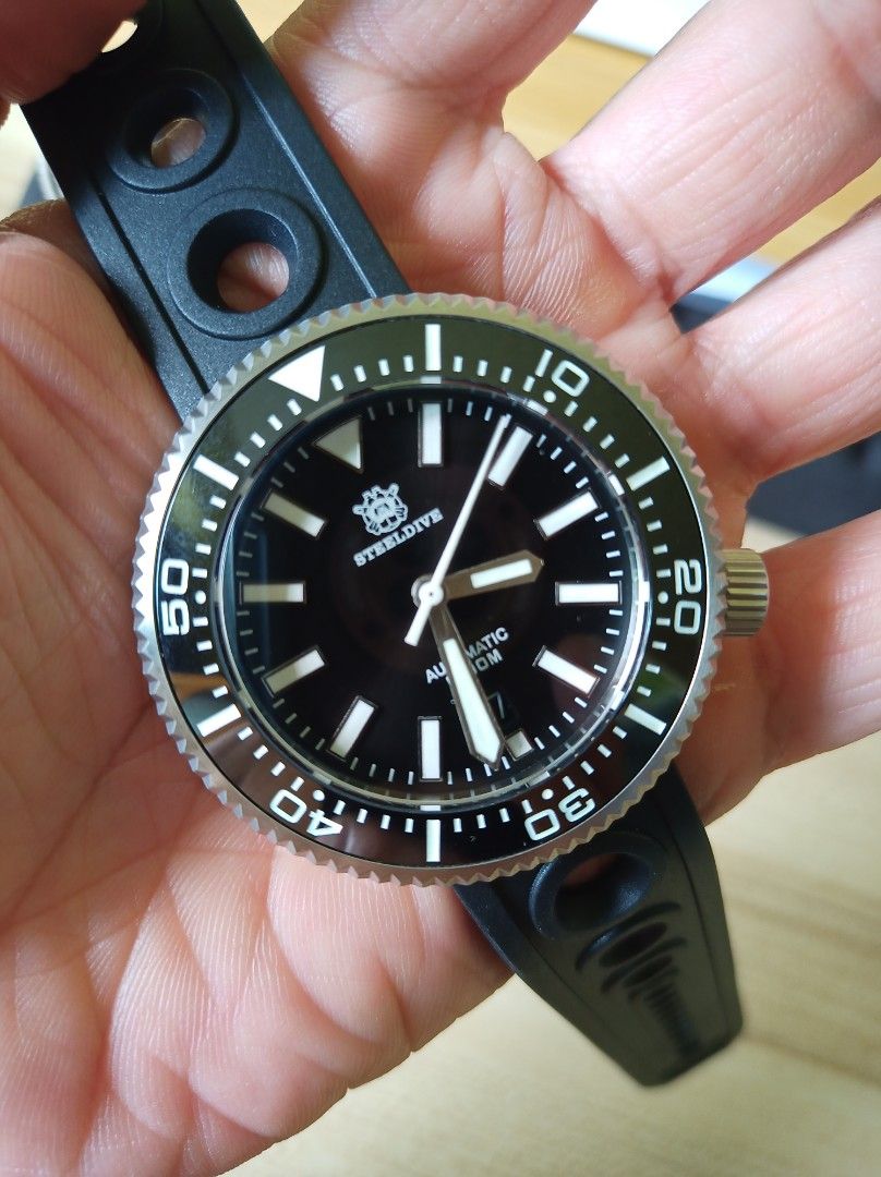Steeldive SD1978 Halios PUCK Homage NH35A seiko movement 1000M BGW9 Diver watch Men s Fashion Watches Accessories Watches on Carousell