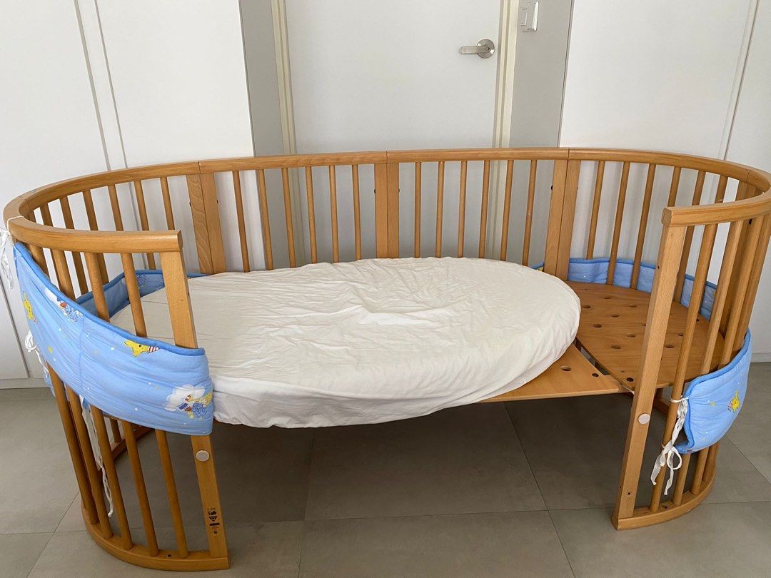 Stokke Sleepi Bed with junior extension free bouncer Babies