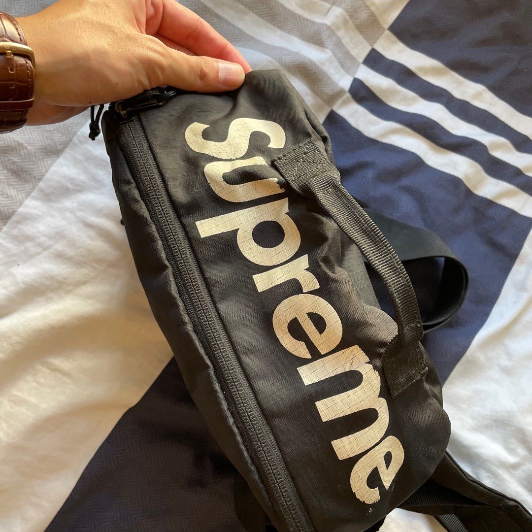Supreme belt bag 17ss, 名牌, 手袋及銀包- Carousell