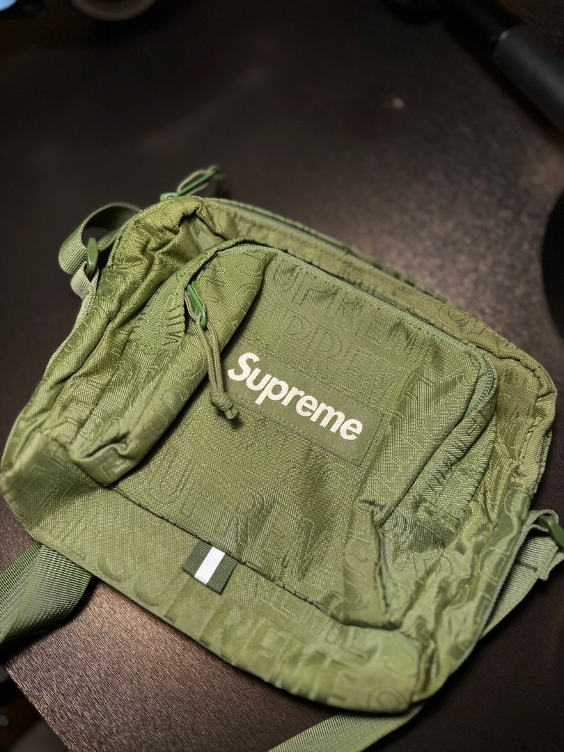 Supreme logo-print Shoulder Bag - Green