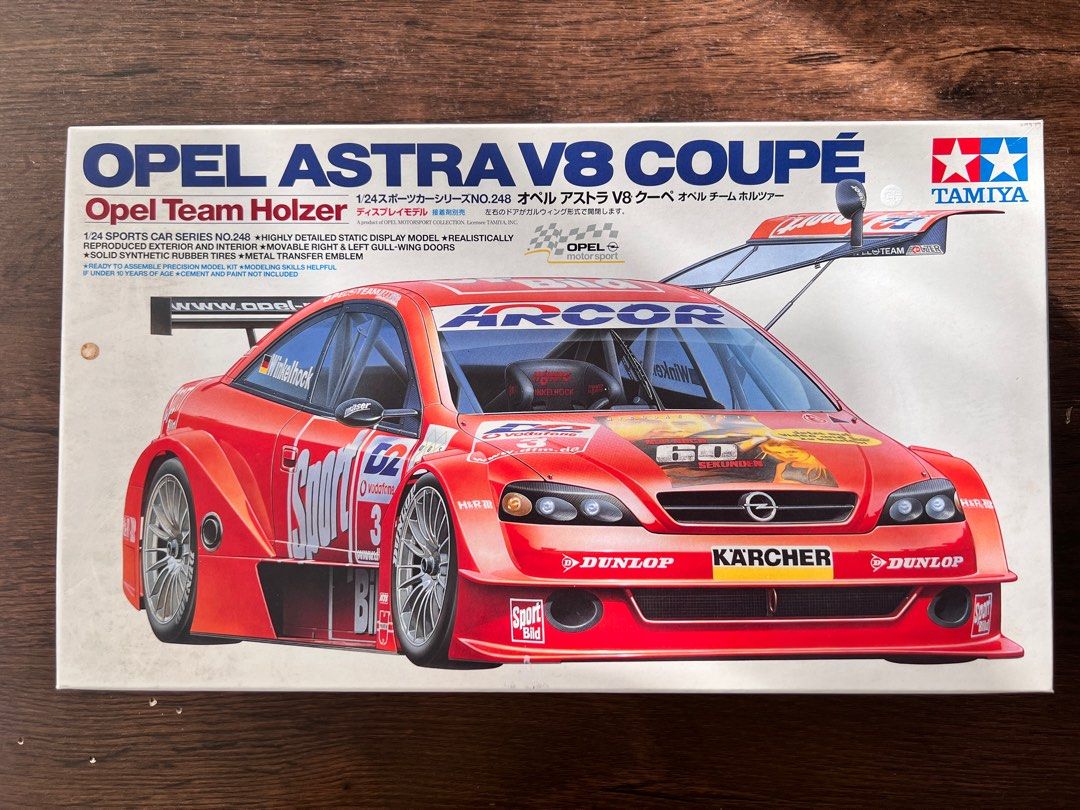 1/24スポーツカーシリーズ オペル アストラ V8 クーペ オペル