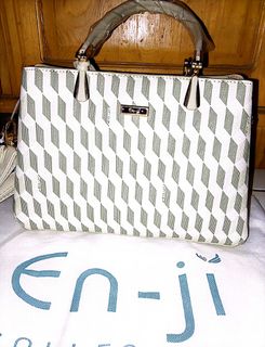 (Kategori: ) berada di . Dikirim oleh carolinapi40958 (ID iklan 1240487962, Gambar 1). Deskripsi: .