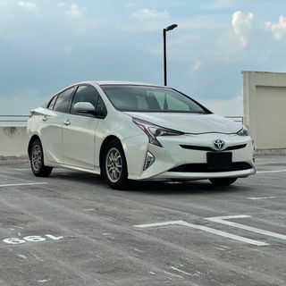 🔥🔥Toyota Prius Hybrid 2017💰💰 Grab Gojek Ready, 6 Month Contract