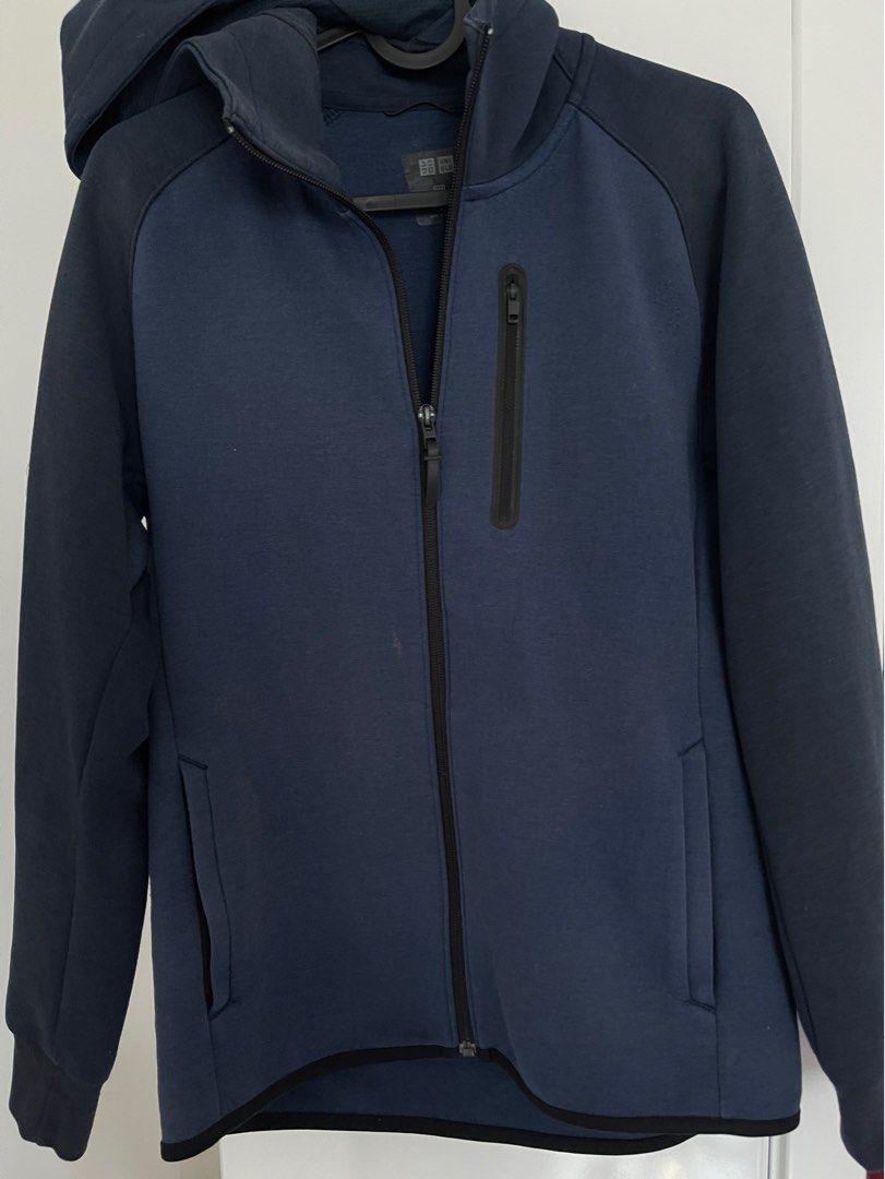 UNIQLO LONG SLEEVE FULL ZIP HOODIE Men s Fashion Coats Jackets
