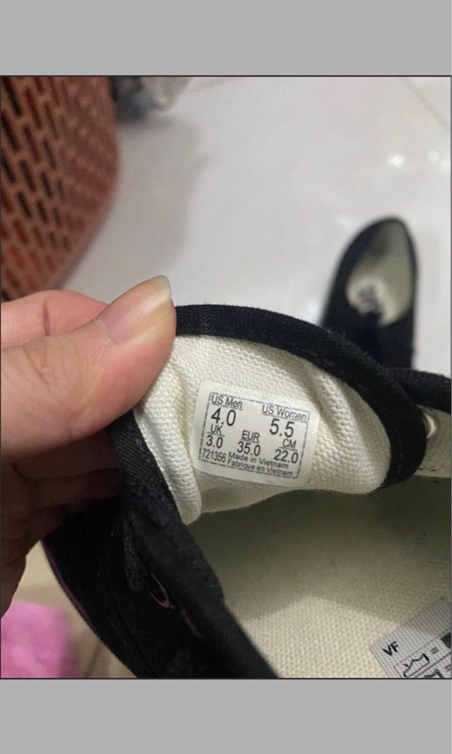 Tag size sale vans authentic original