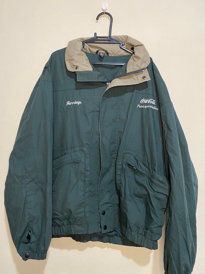 mens running wind breaker