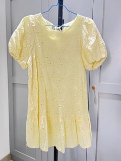 Yellow dress