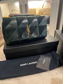 Louis Vuitton Lockme Chain PM in Black Leather (Date code: DU4200), Luxury,  Bags & Wallets on Carousell