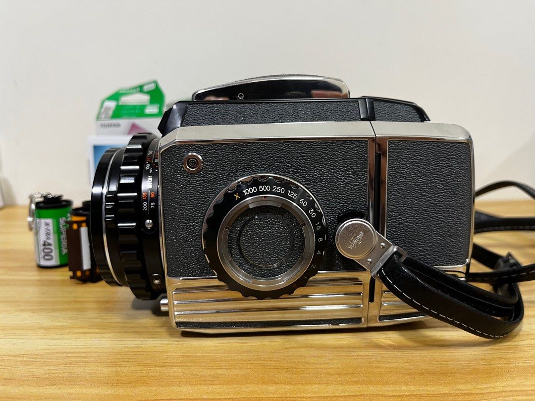 Merdeka Sales ! Zenza Bronica S2 (Near Mint), Photography, Cameras