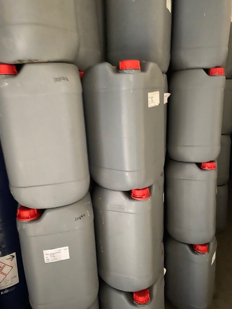 25kg Container on Carousell