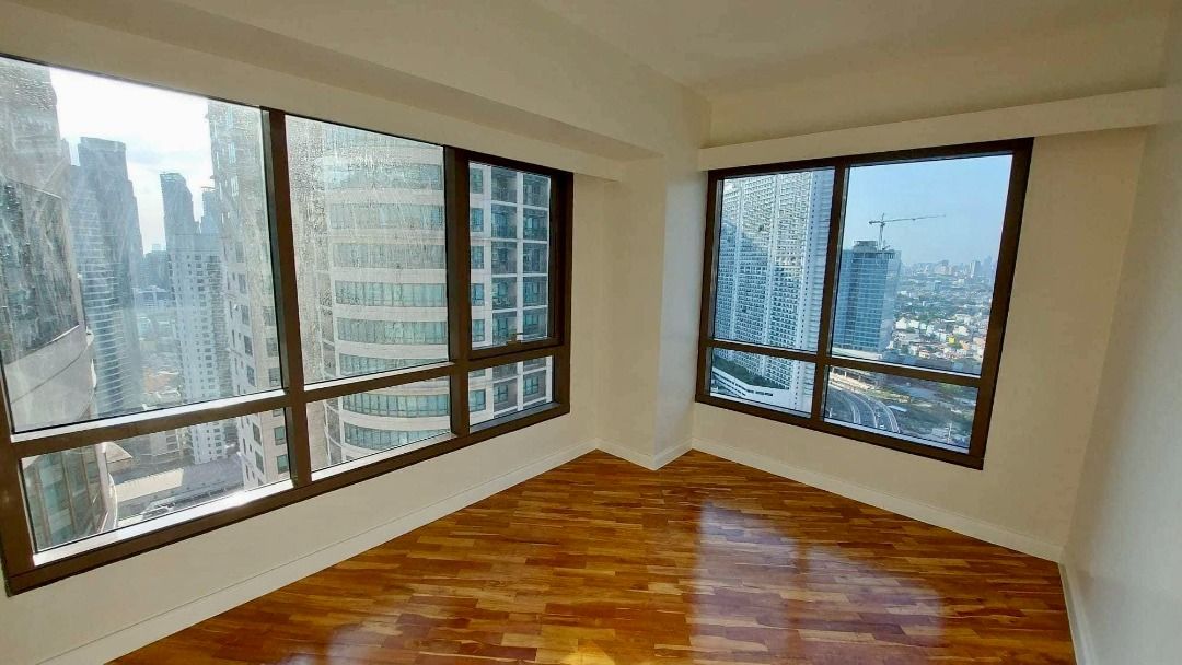 2BR Unit For Sale in Joya Lofts and Towers MAKATI CITY ROCKWELL