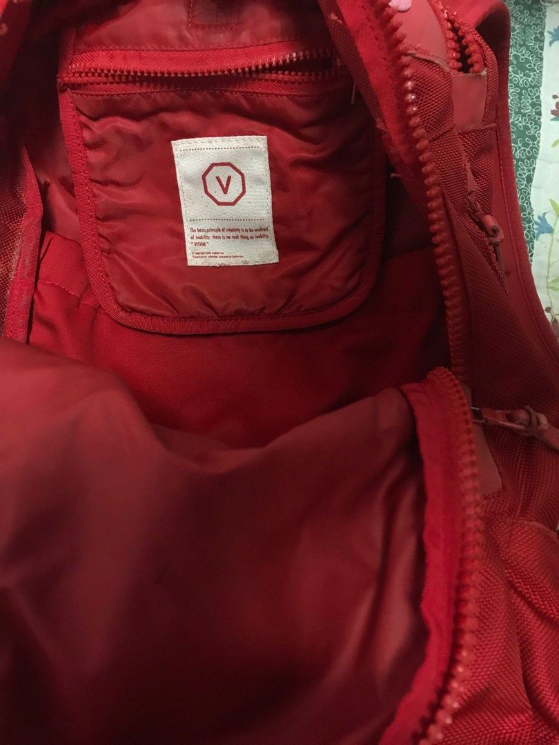 日本 Visvim ballistic 20L 背包 背囊 backpack （分類：背包）位於 Hong Kong。 由 kw_digital_outlet 提交（商品編號 1242839336，圖片 4）。簡介： 80% new 日本 Visvim ballistic 20L 背包 原價3665。