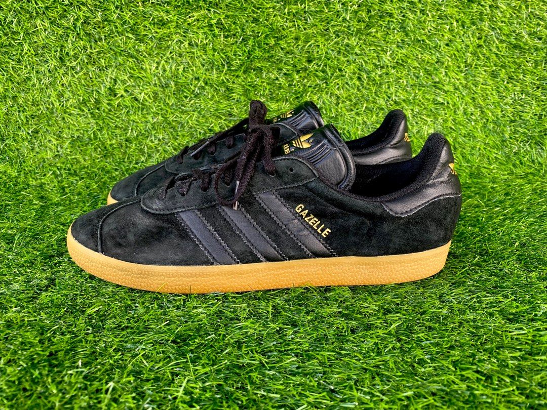 Black adidas trainers gum sole clearance