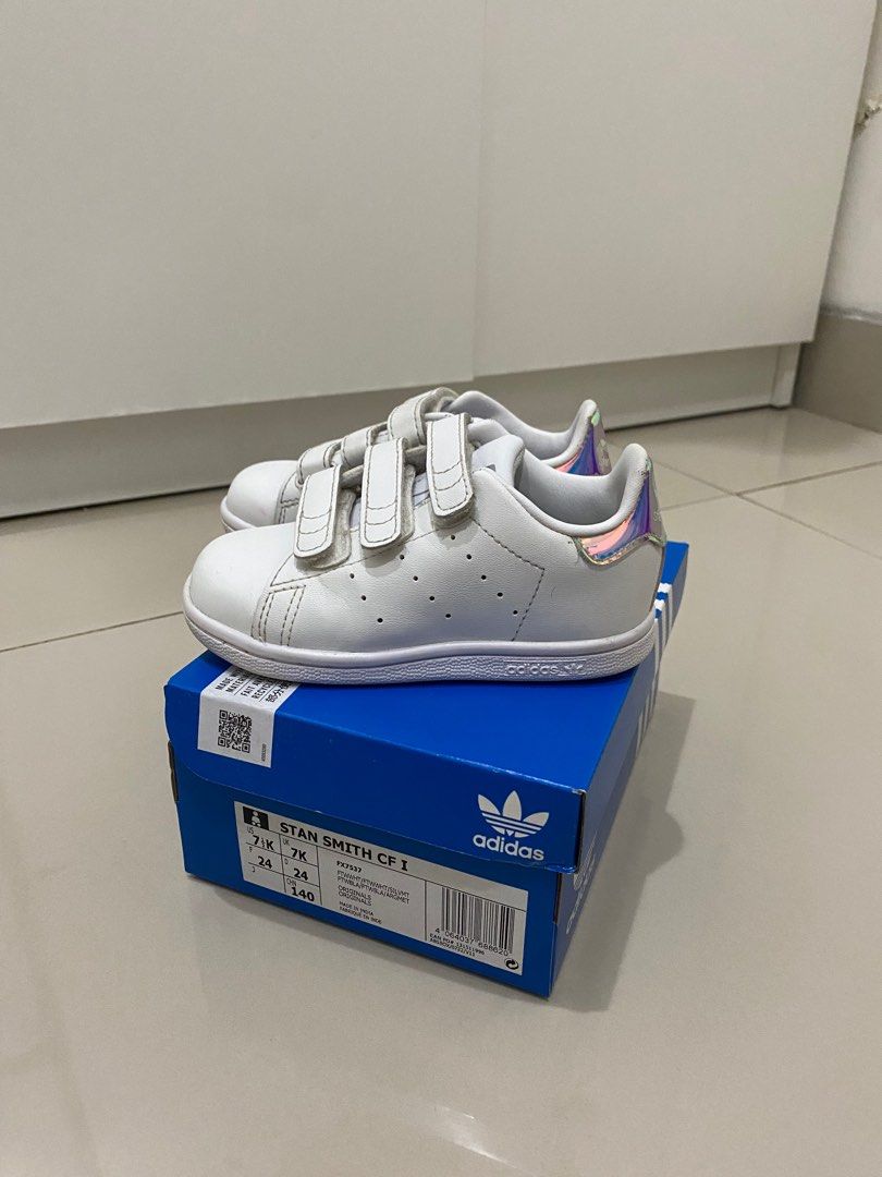 ADIDAS KIDS Stan Smith Hologram, Bayi & Anak, Lainnya di Carousell