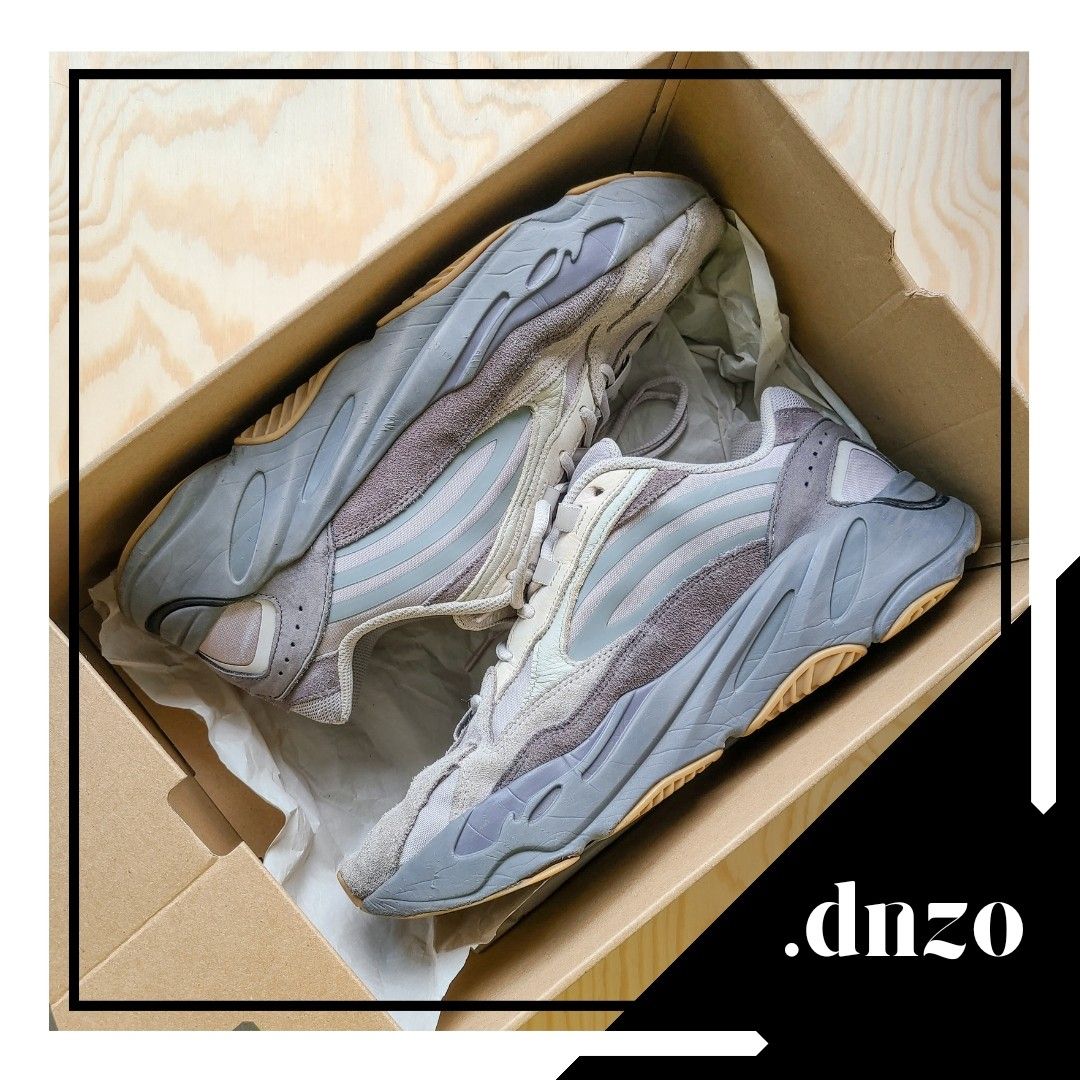 Adidas Yeezy Boost 700 V2 Tephra