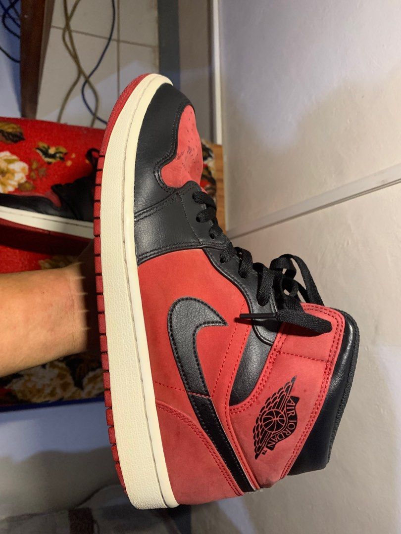 Jordan 1 reverse banned on feet online