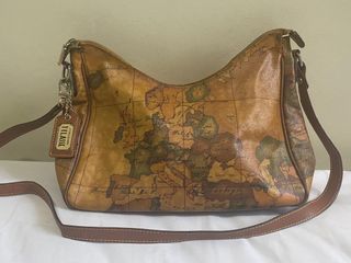 (Category: ) located in . Submitted by mjdeclutters.mnl (Listing ID 1242821893, Image 1). Description: .