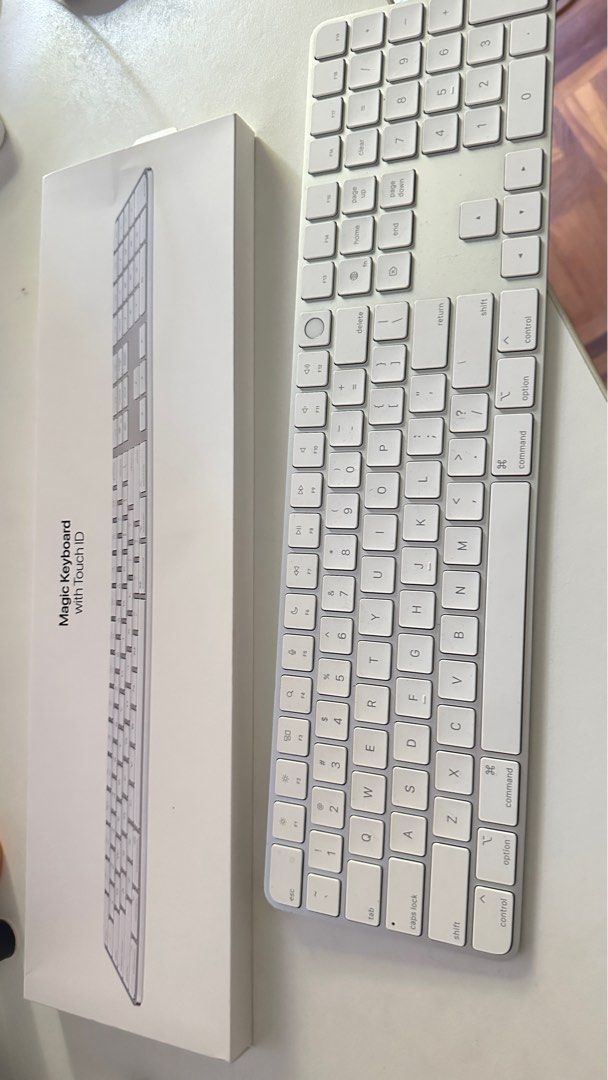 Apple Magic Keyboard, Computers & Tech, Parts & Accessories, Computer ...