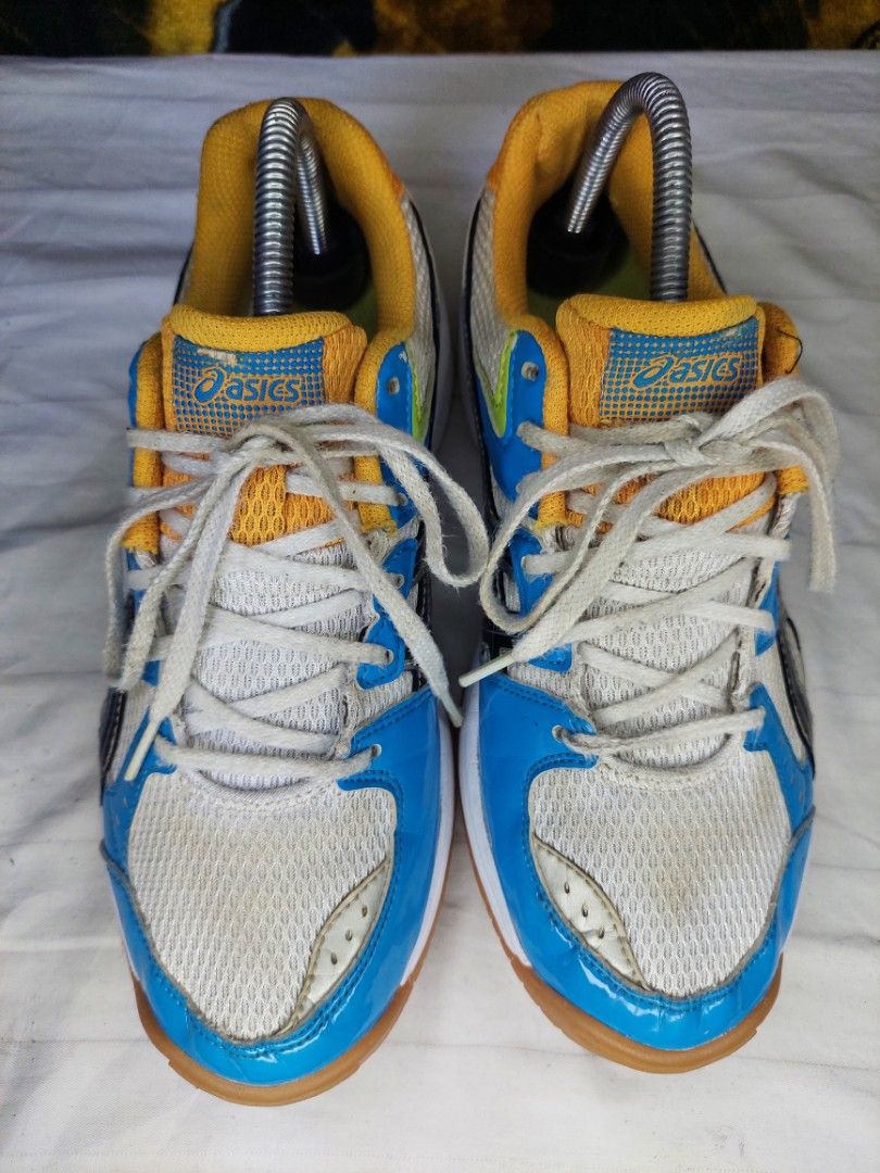Asic gum sole shoes size 7 women 5.5 men Men s Fashion