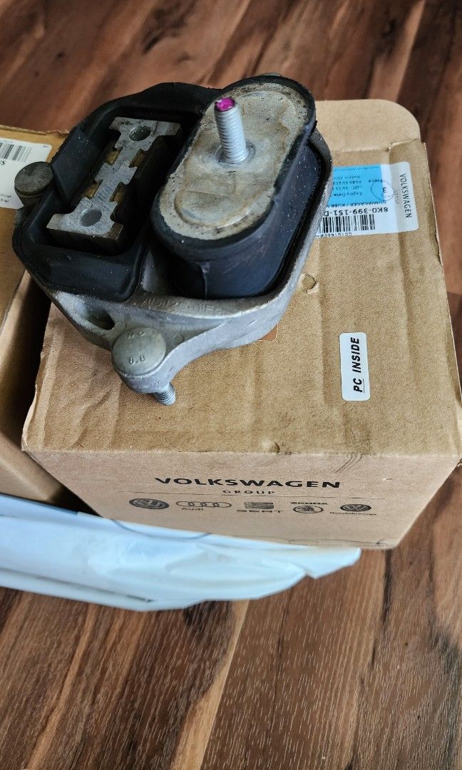 audi-a6-engine-mount-and-gearbox-mount-car-accessories-accessories-on