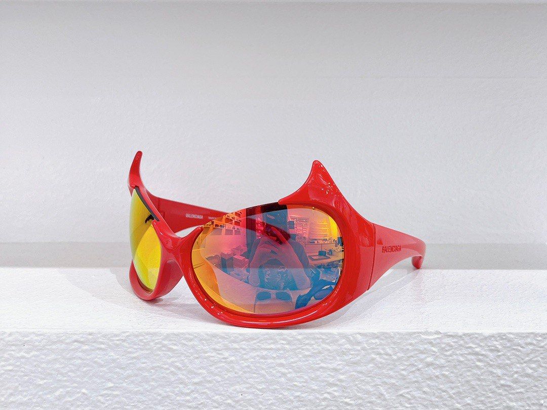 Balenciaga Gotham Cat Sunglasses | Size 71-18-120